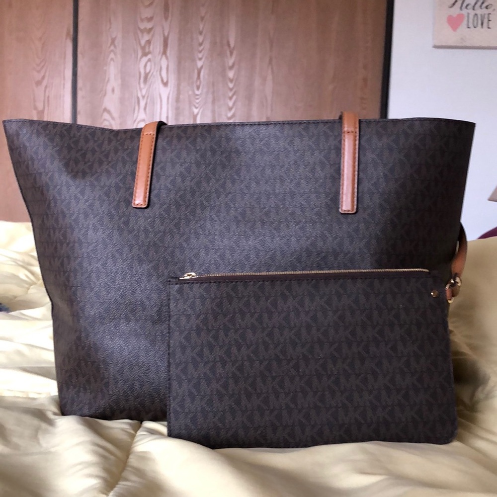 Michael Kors tote with wristlet